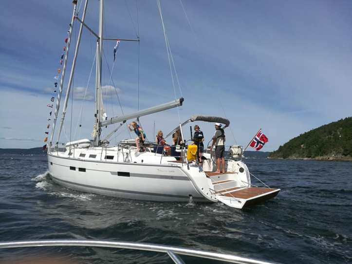 36176395_1964895270210116_8699703712588759040_n